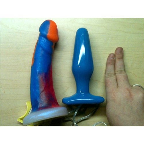 Size Comparison - My hand vs Glo vs Mustang