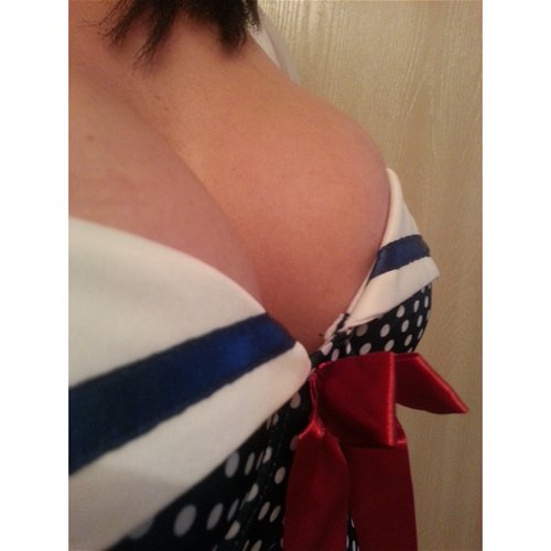 Small CUPS!! This isn&#39;t meant to be a boob shot, but look how uncomfortable this is!