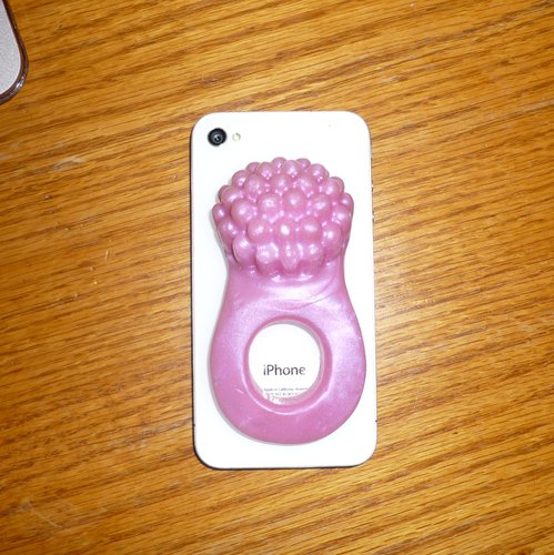Size comparison with iphone4