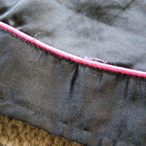 fray on pant's hem