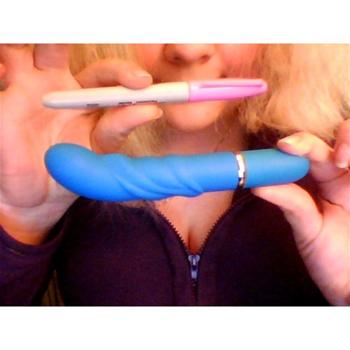 Lia G Bliss VS Pen