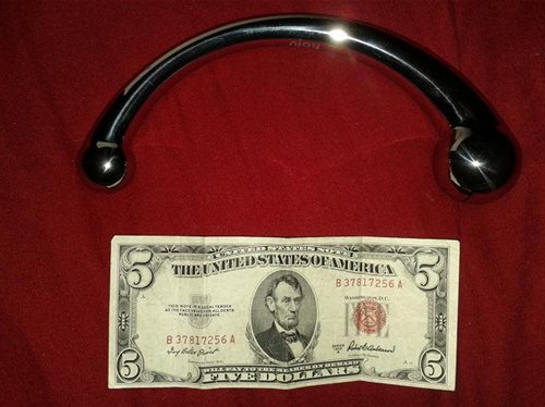 Size comparison to $5