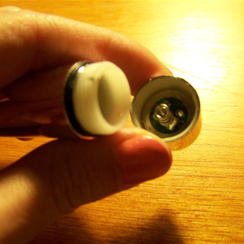 Screwtop detail