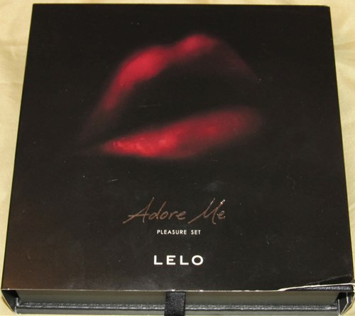 Lelo Adore Me Pleasure Set box front