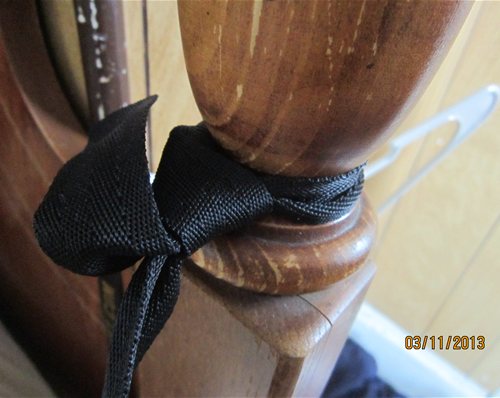 Slip Knot around my Bed post