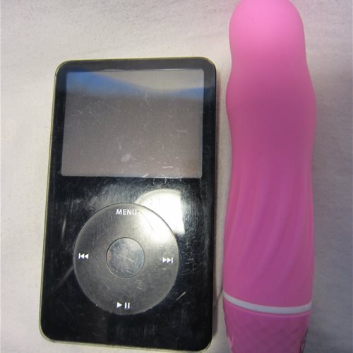 ipod / Smile Treat size comparison