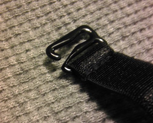 Bra-strap like hooks for garter straps