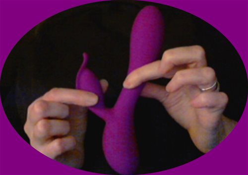 Flow's flexible areas between shaft and clitoral arm