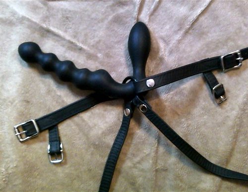 L'amour in a Texas Two Strap Harness