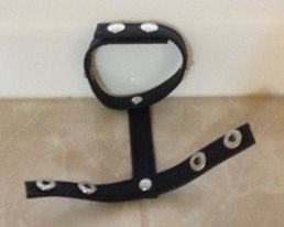 C ring assemblies 1st, then snap the 2 sides after two nubs on left and right sides