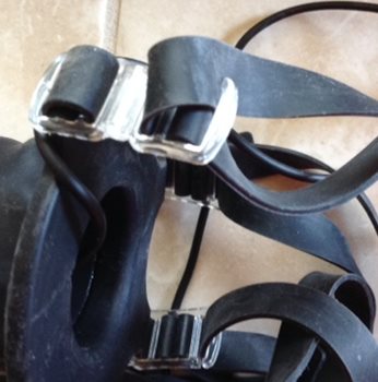 Locking strap