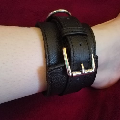 Buckle- Side View