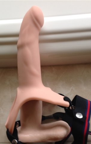 LB on the 7 inches dildo