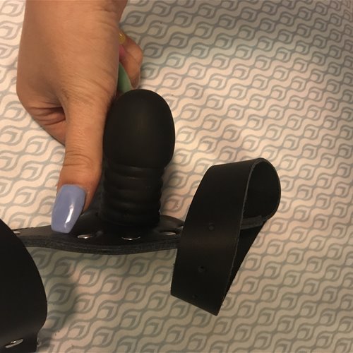 Size comparison to thumb