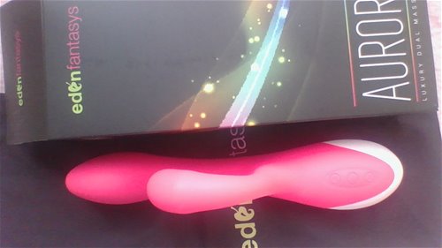 FrontofAuroraAndAuroraBox