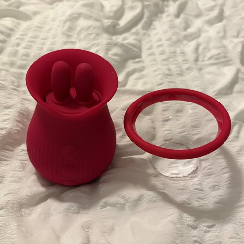 Rose with breast/nipple pump cup