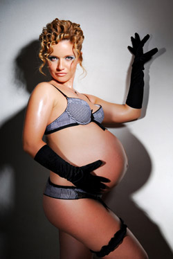 The Madonna/Whore Paradox: De-sexualizing and Re-sexualizing the American Mom