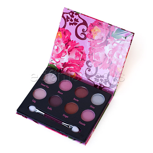 Product: Eye shadow palette