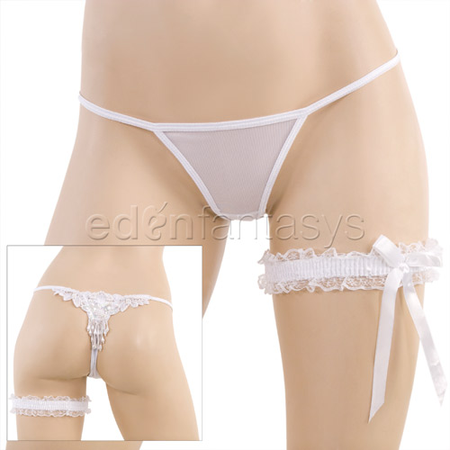 Product: Honeymoon glamour thong and garter