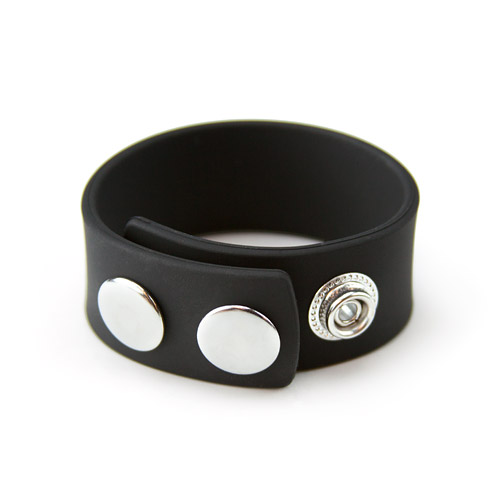 Product: Silicone band with snaps