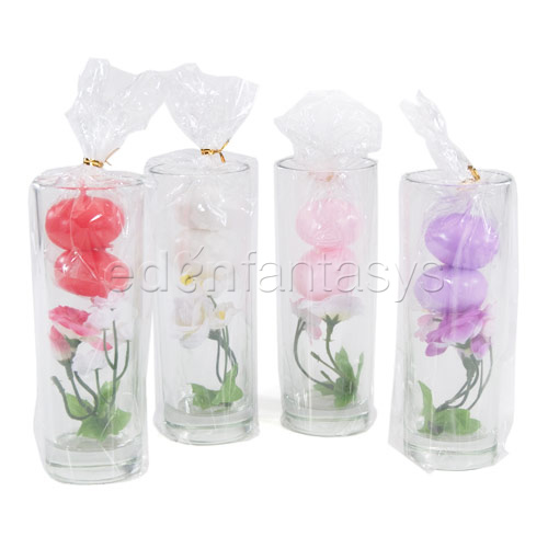 Product: Floating candles in glass