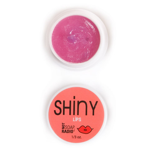 Product: Shiny lip balm