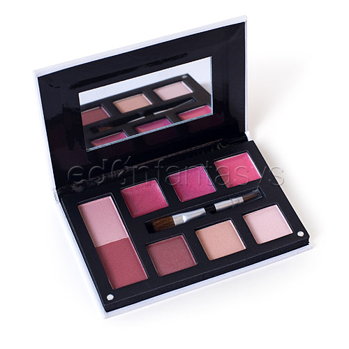 Product: Face palette red carpet