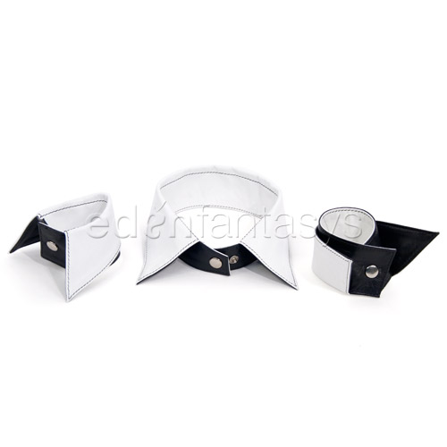 Product: Cocktail party collar and cuffs