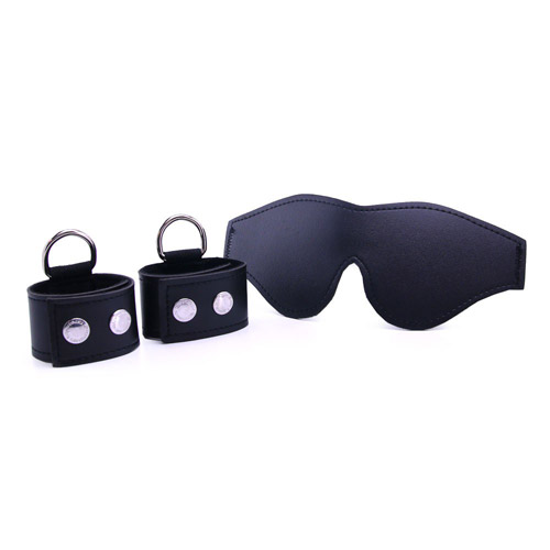 Product: S&M cuffs and blindfold kit