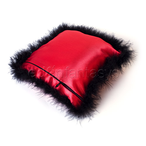 Product: Sweetheart hide a gift pillow
