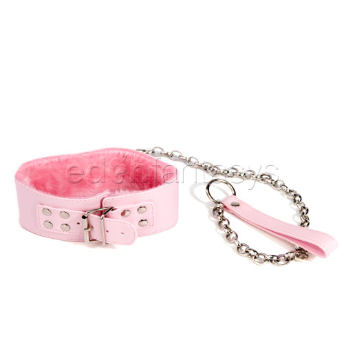 Product: Pink plush collar and leash