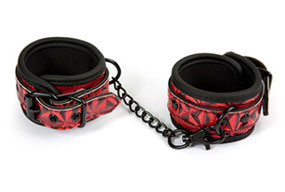 Passionate wrists cuffs